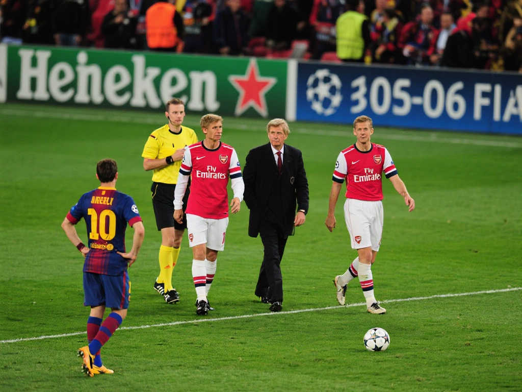 吸纳更多新 吸纳更多新